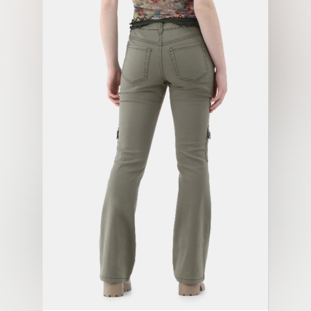 No Boundaries Cargo Pants - Picture 2 of 5